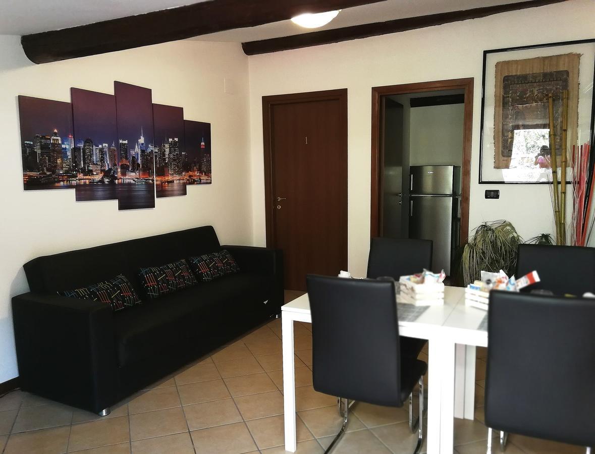 Aparthotel Il Gelsomino Cantù Esterno foto
